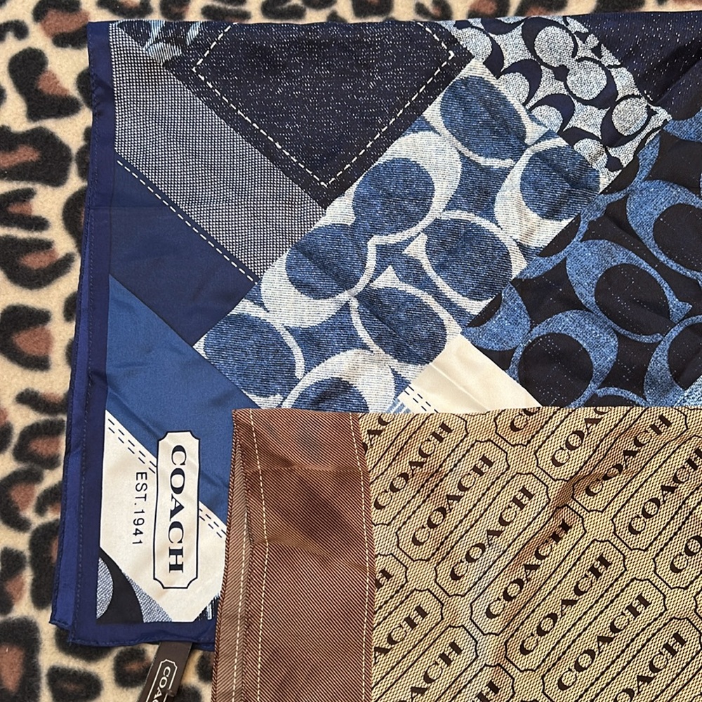 LOT of 3 COACH Scarves 🧣 - Picture 3 of 8